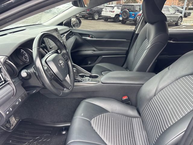 Used 2024 Toyota Camry SE image 6