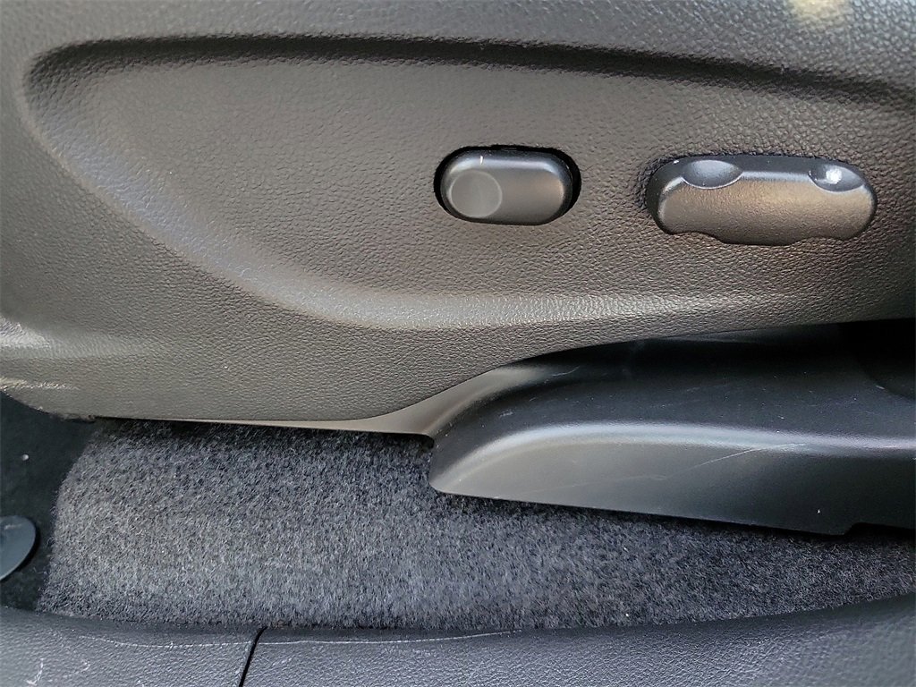 Used 2020 Buick Encore Preferred image 20