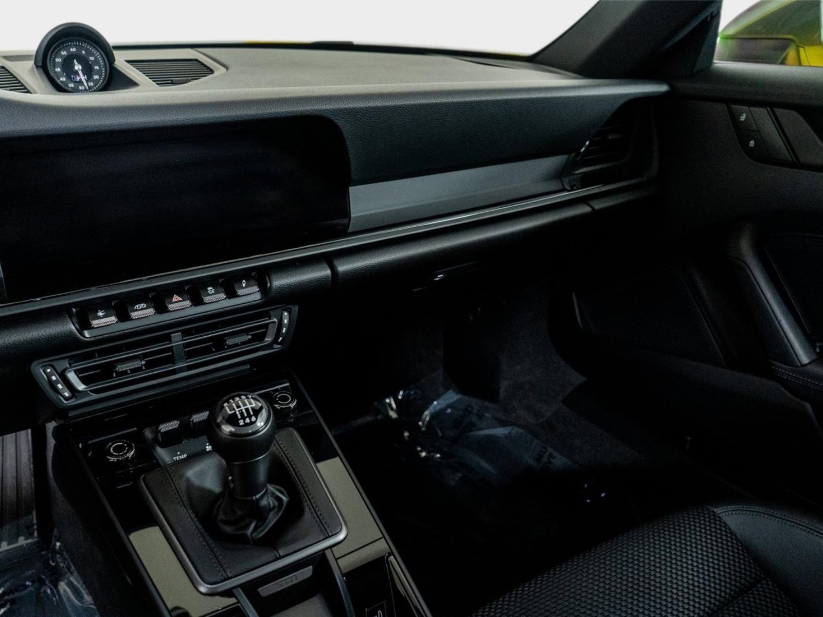 Used 2023 Porsche 911 Carrera T image 31