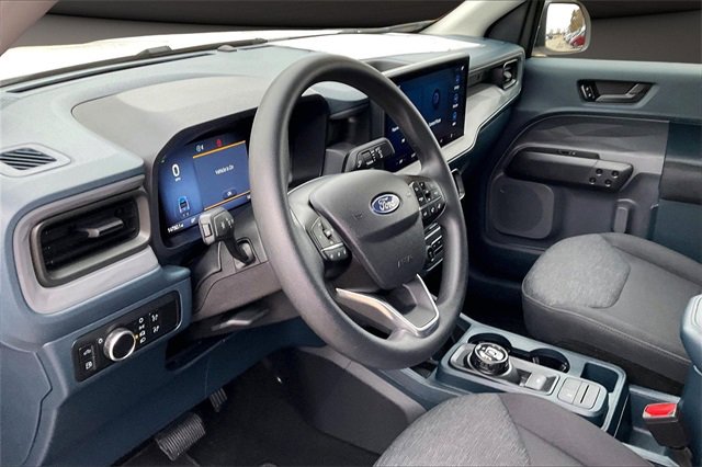 Used 2025 Ford Maverick XL image 12