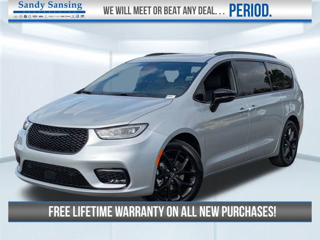 New 2026 Chrysler Pacifica Limited w/ S Appearance Package image 1