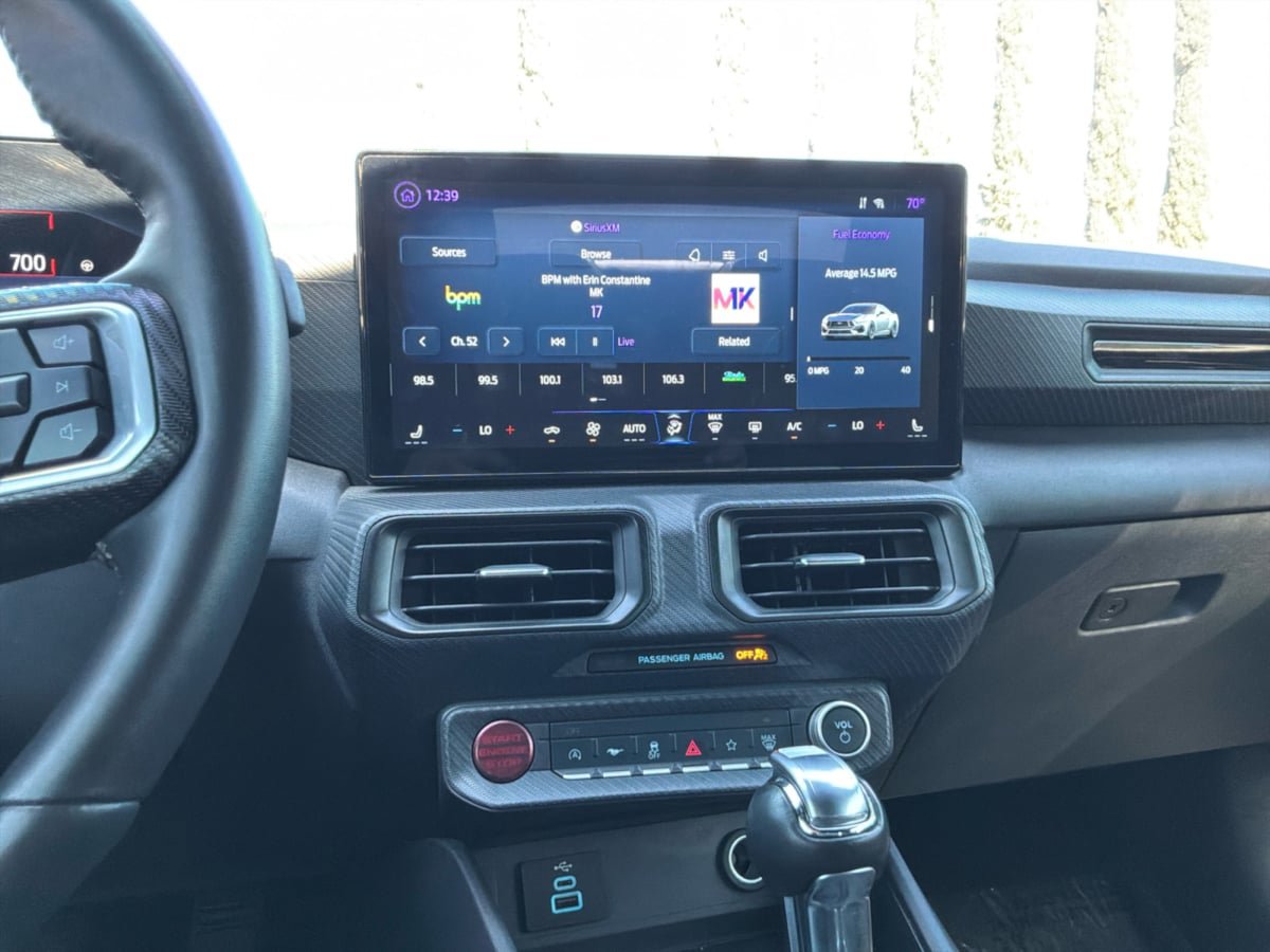 Used 2025 Ford Mustang Convertible RWD image 15