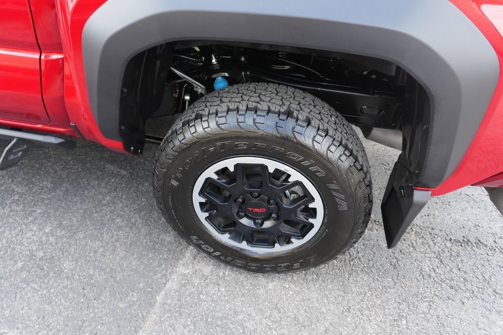 Used 2024 Toyota Tacoma TRD Off-Road image 10