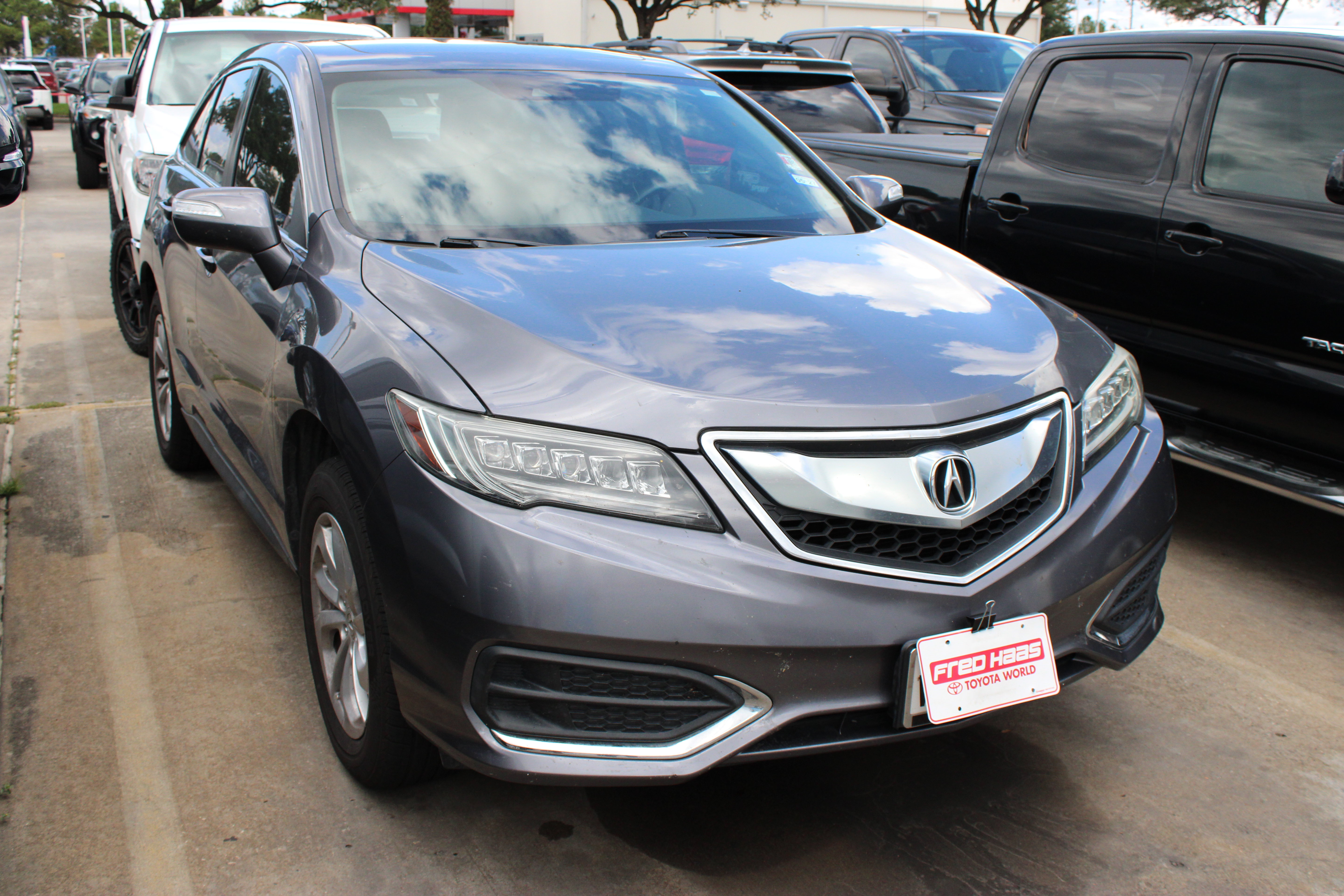 Used 2017 Acura RDX FWD image 2