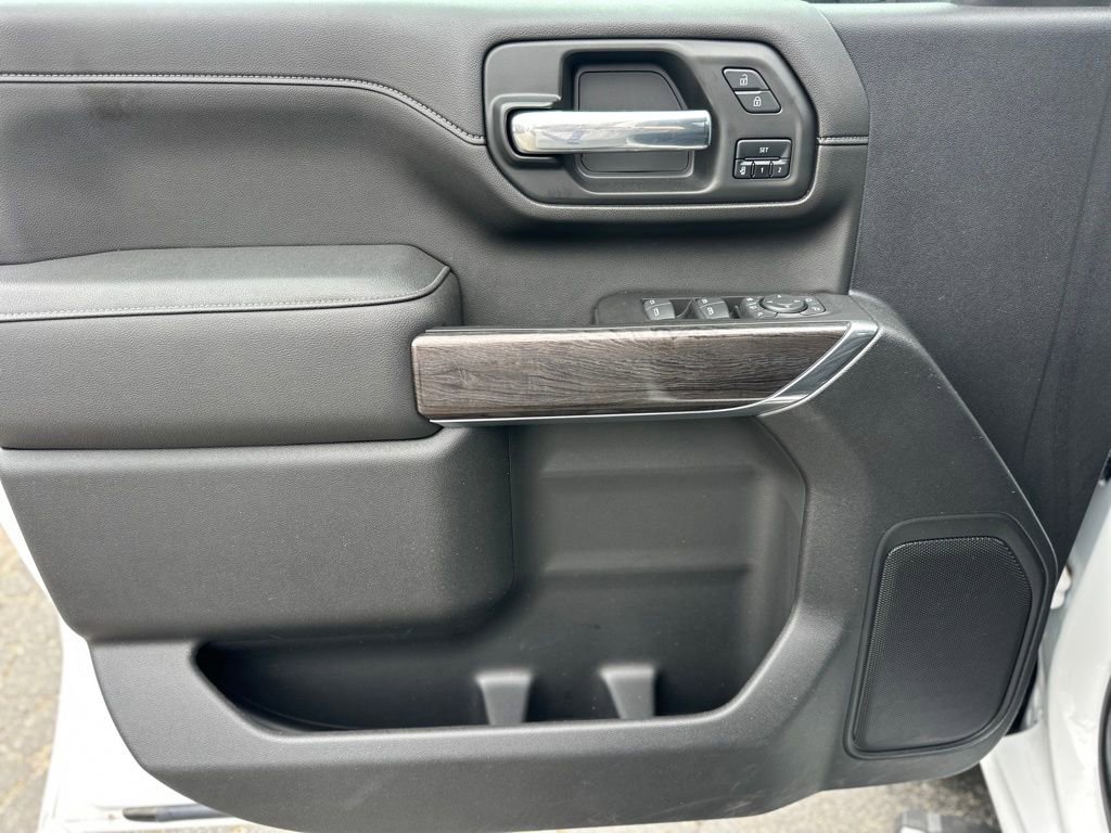 Used 2023 Chevrolet Silverado 2500 LTZ image 18