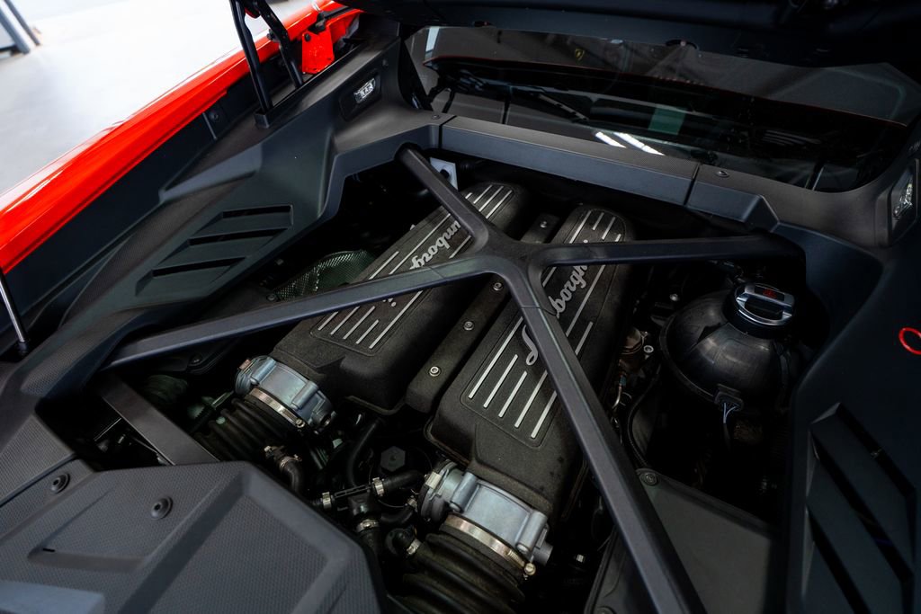 Used 2021 Lamborghini Huracan EVO image 57