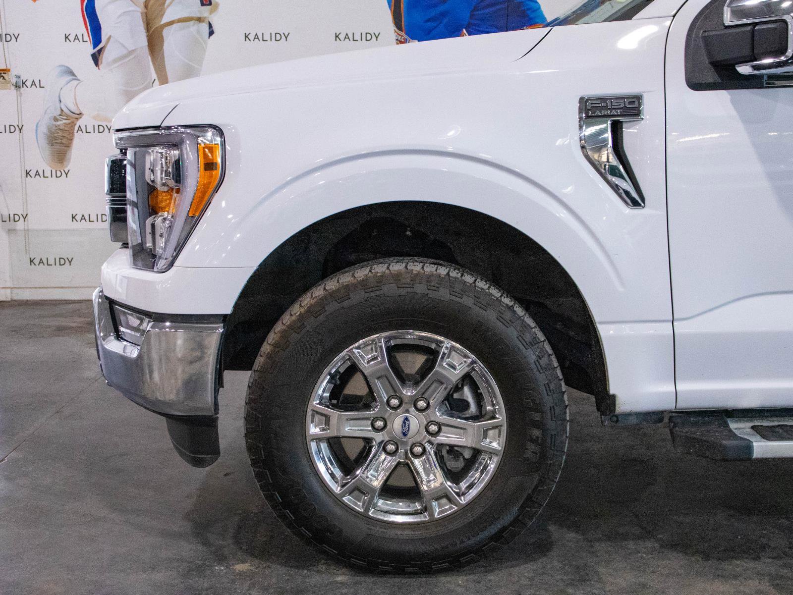 Used 2023 Ford F150 Lariat w/ Trailer Tow Package AWD/4WD image 16