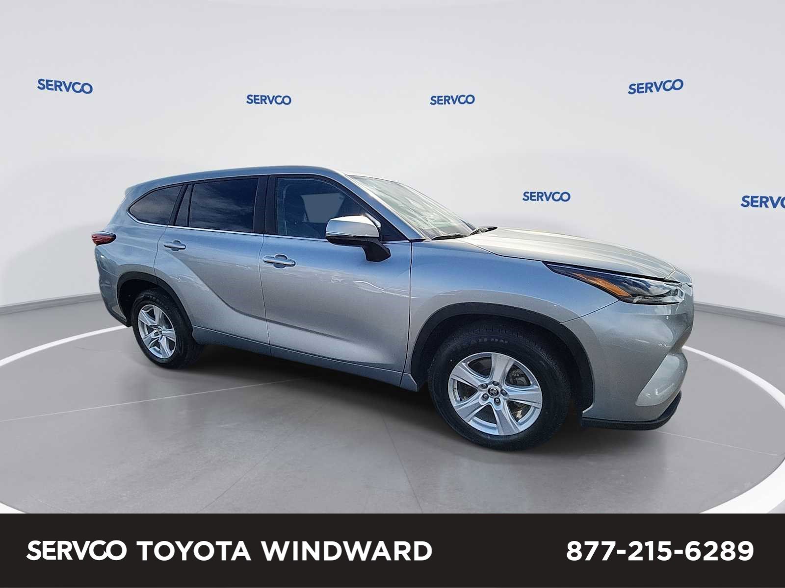 Used 2023 Toyota Highlander L FWD image 1