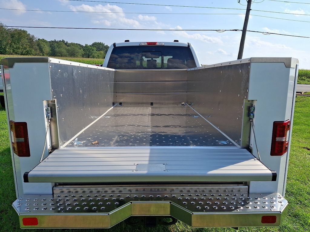 New 2026 Ford F350 XL w/ XL Chrome Package AWD/4WD image 18
