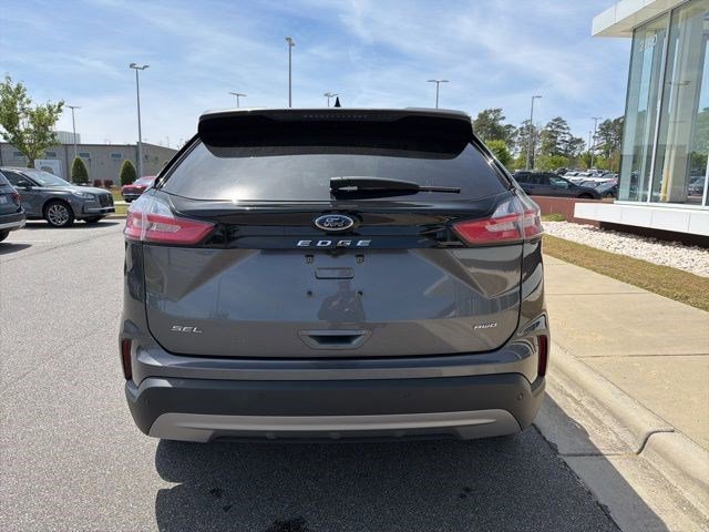 Used 2024 Ford Edge SEL image 4