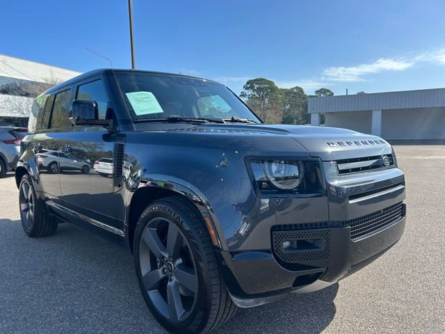 Used 2025 Land Rover Defender 110 V8 image 2