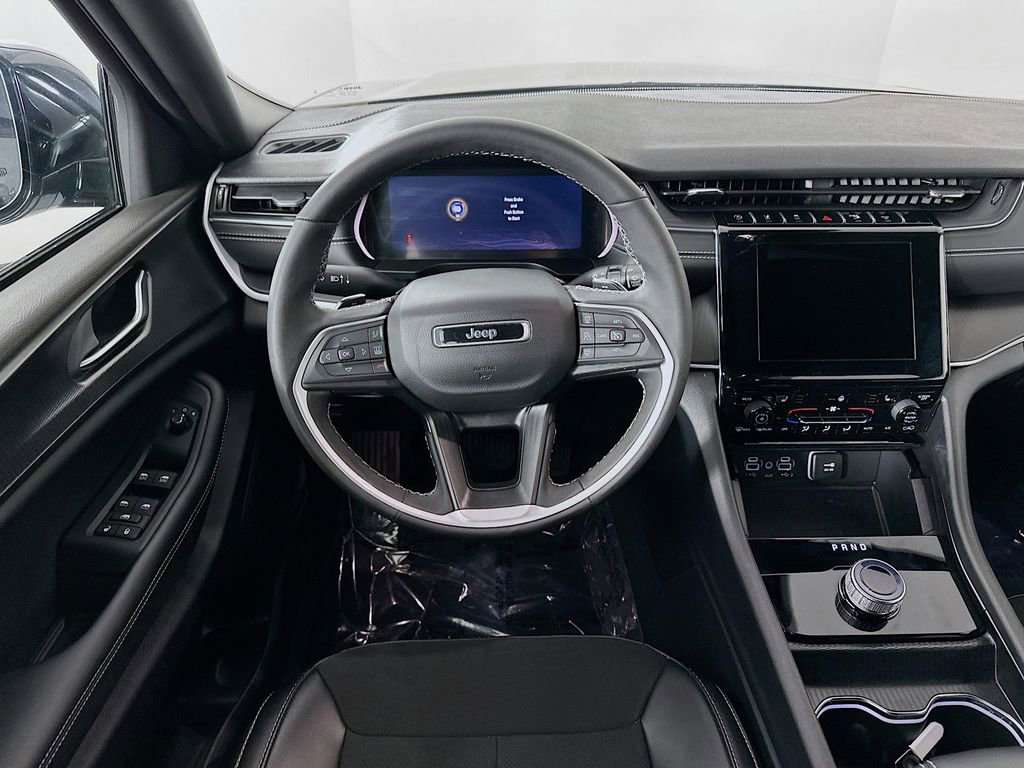 Certified 2024 Jeep Grand Cherokee Altitude image 33