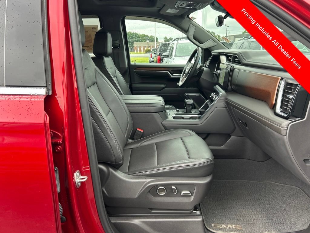 Used 2024 GMC Sierra 1500 Denali w/ Technology Package AWD/4WD image 29