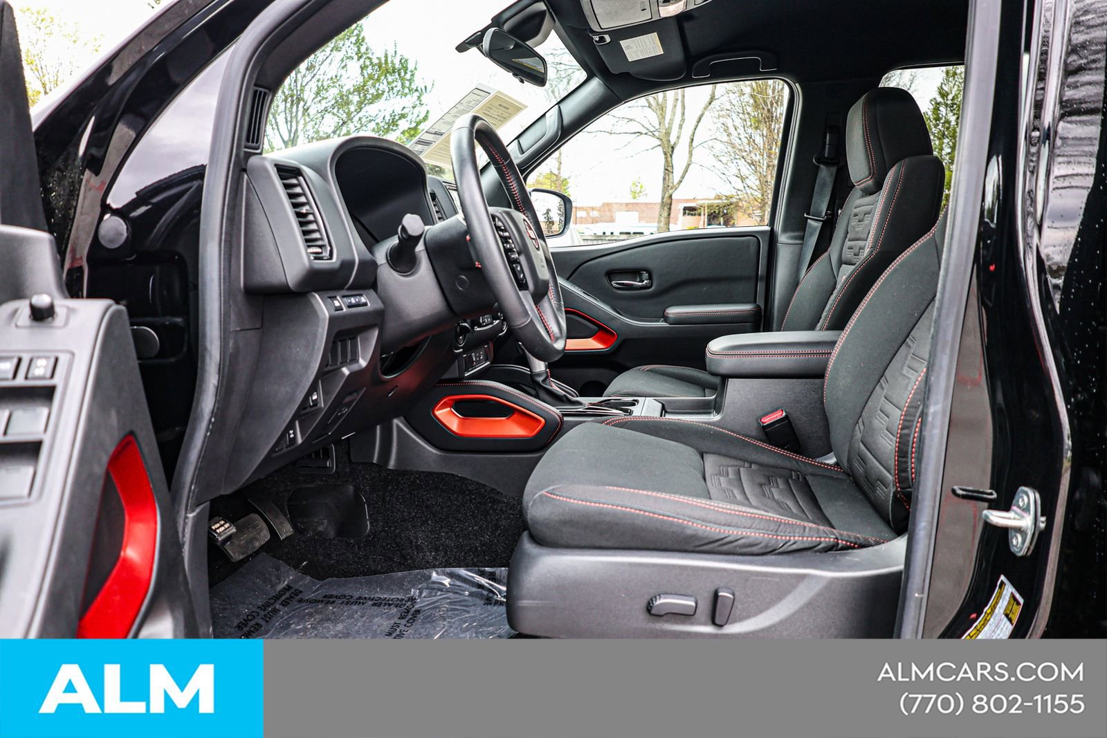 Used 2024 Nissan Frontier PRO-4X w/ Technology Package image 18