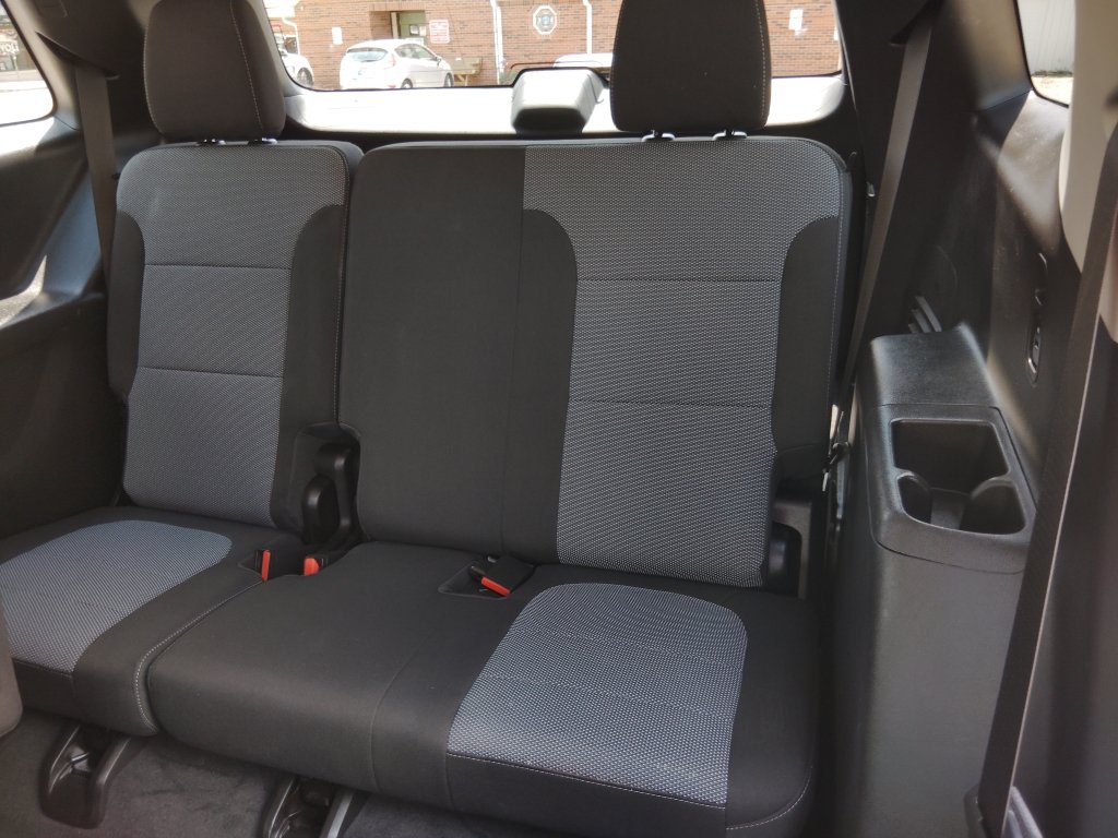 Used 2021 Chevrolet Traverse LT w/ LPO, Cargo Package AWD/4WD image 28