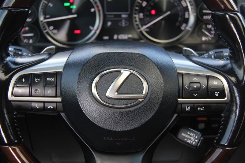 Used 2018 Lexus LX 570 4WD w/ Luxury Package image 34
