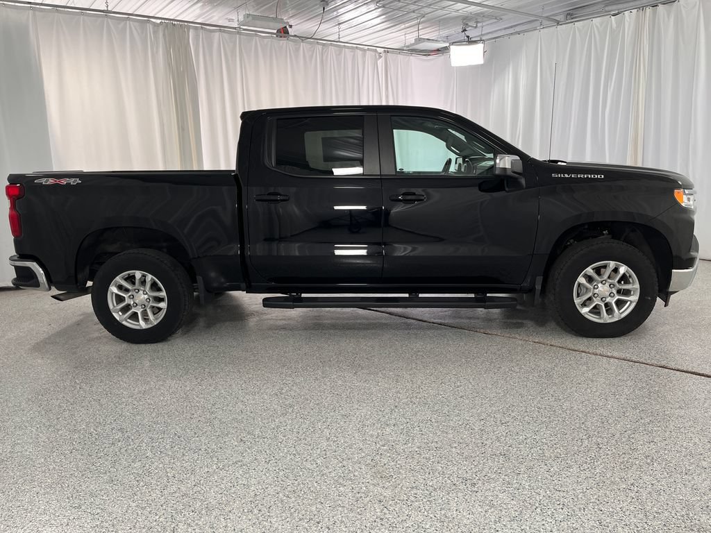 Used 2024 Chevrolet Silverado 1500 LT w/ Protection Package AWD/4WD image 10
