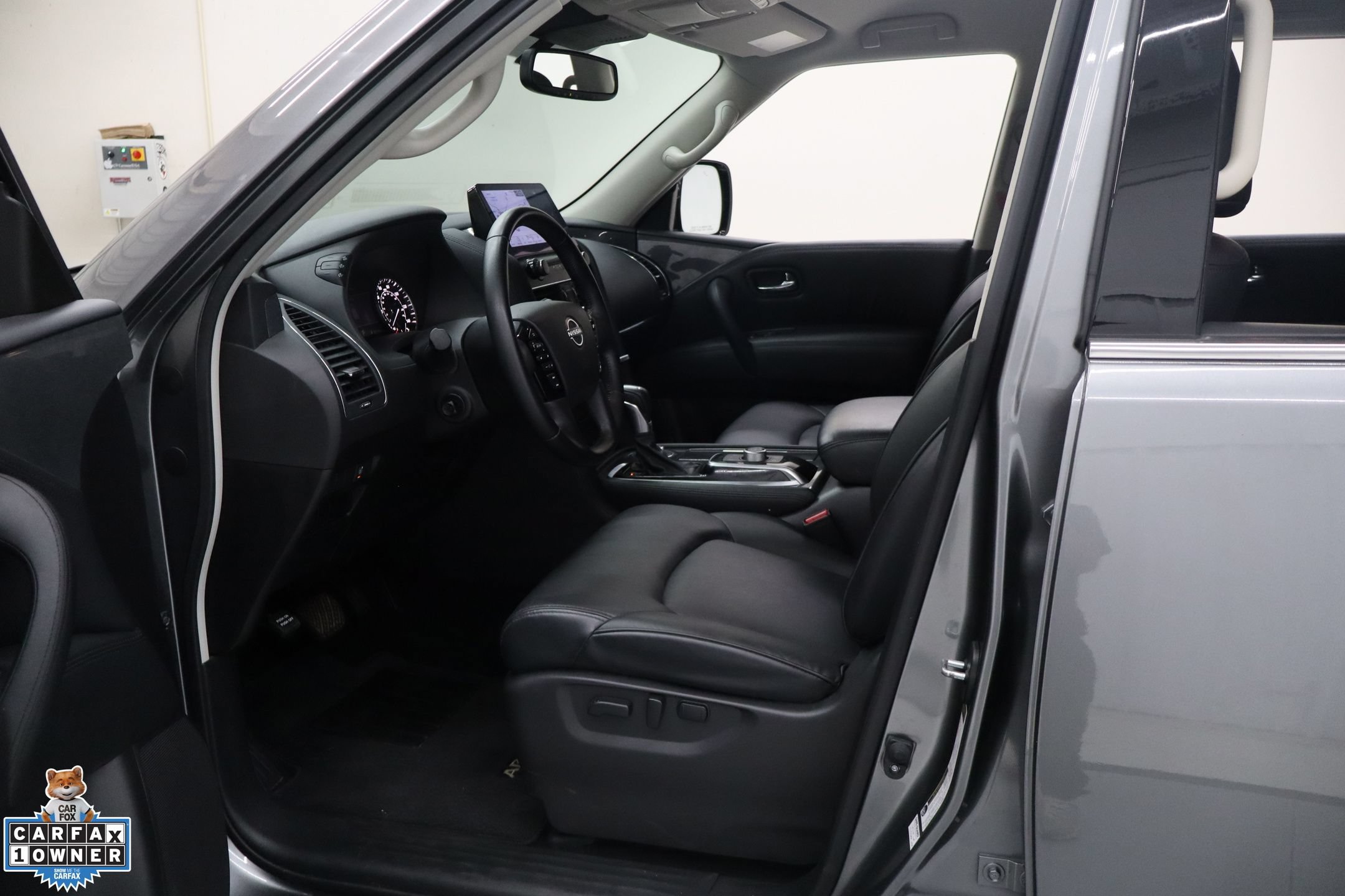 Used 2024 Nissan Armada SV w/ Cargo Package AWD/4WD image 25