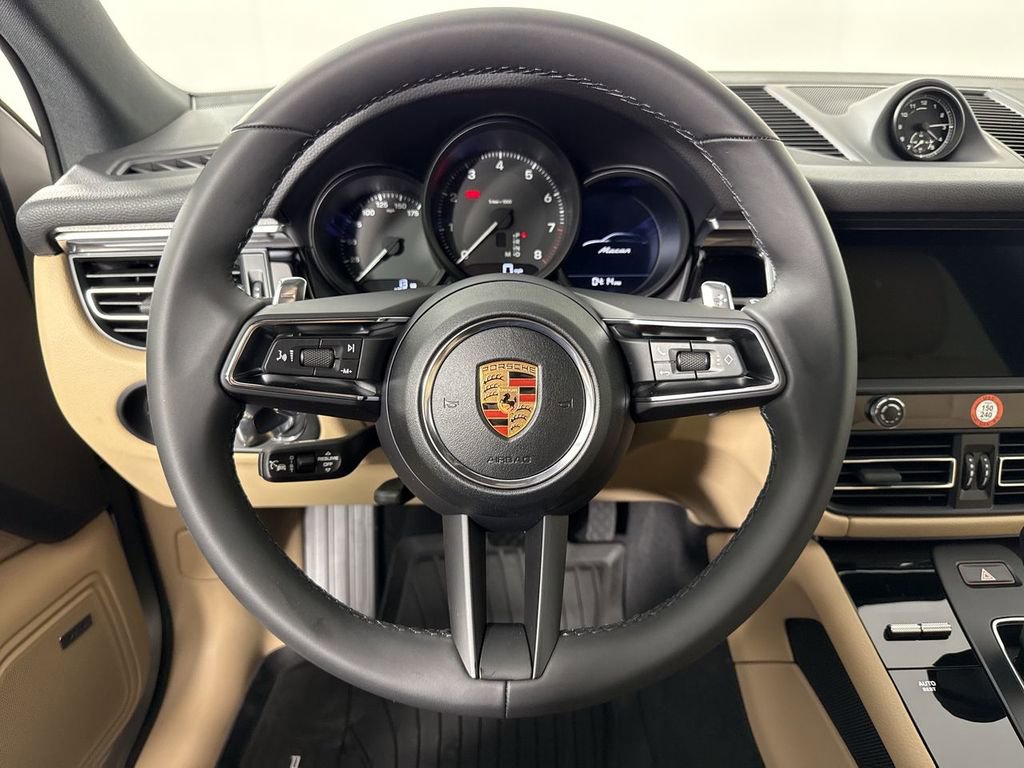 New 2026 Porsche Macan AWD/4WD image 36