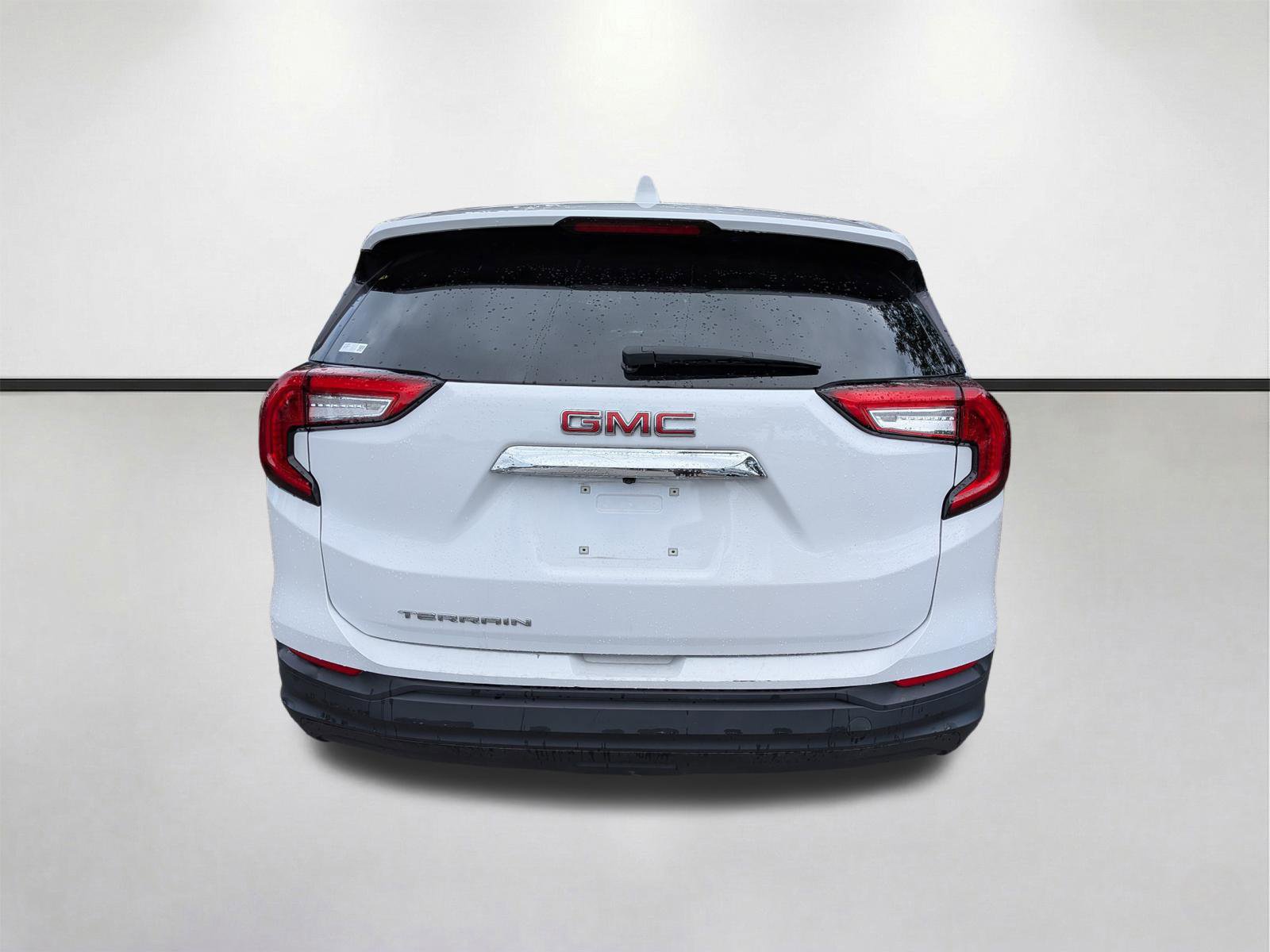 Used 2024 GMC Terrain SLE FWD image 5