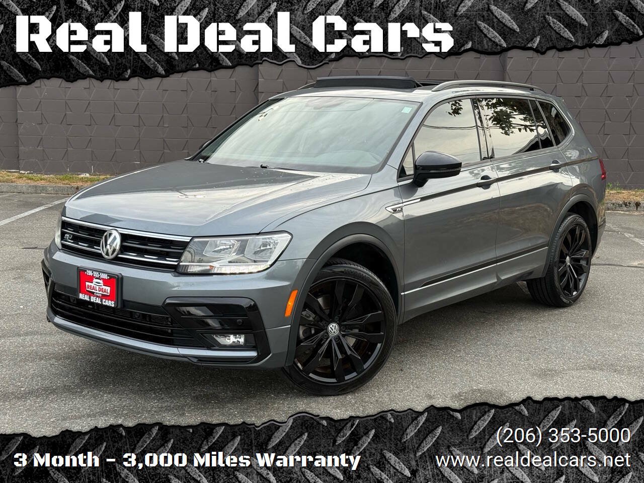 Used 2020 Volkswagen Tiguan SE R-Line w/ 3rd Row Seat Package AWD/4WD image 1