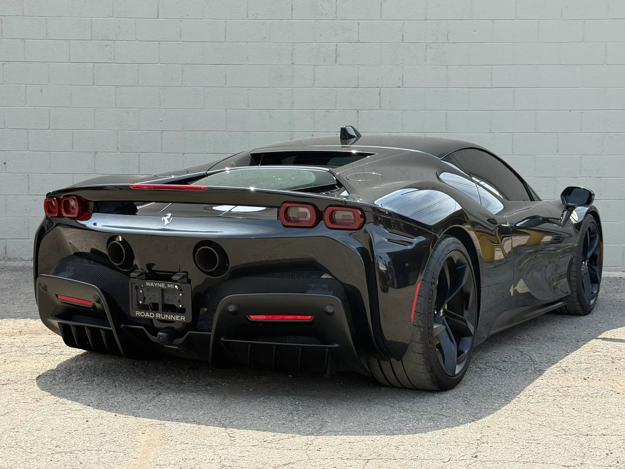 Used 2021 Ferrari SF90 Stradale AWD/4WD image 21