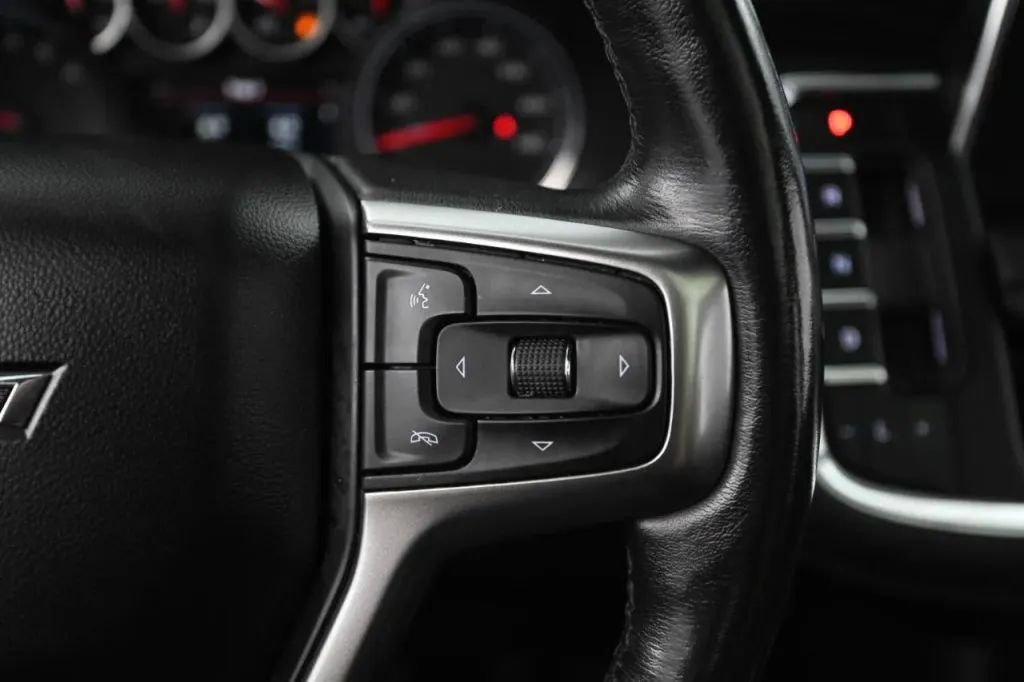 Used 2021 Chevrolet Tahoe Z71 w/ Z71 Signature Package AWD/4WD image 38