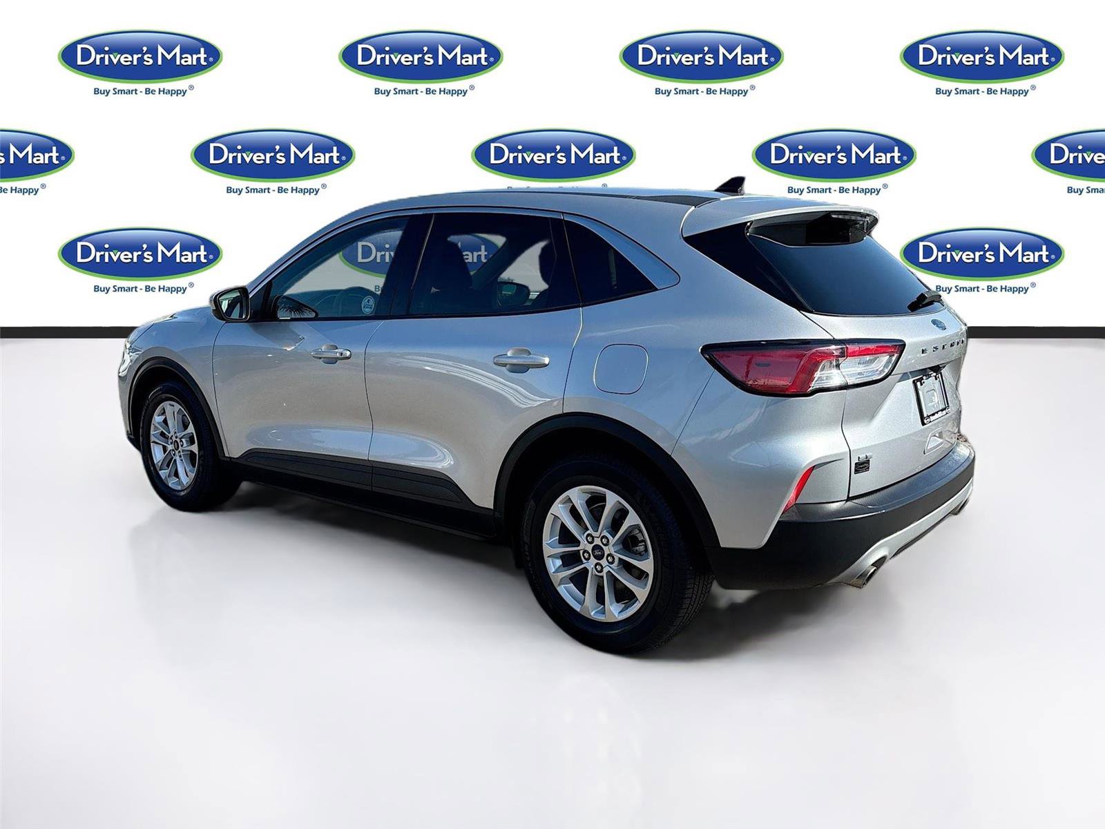Used 2020 Ford Escape SE image 5