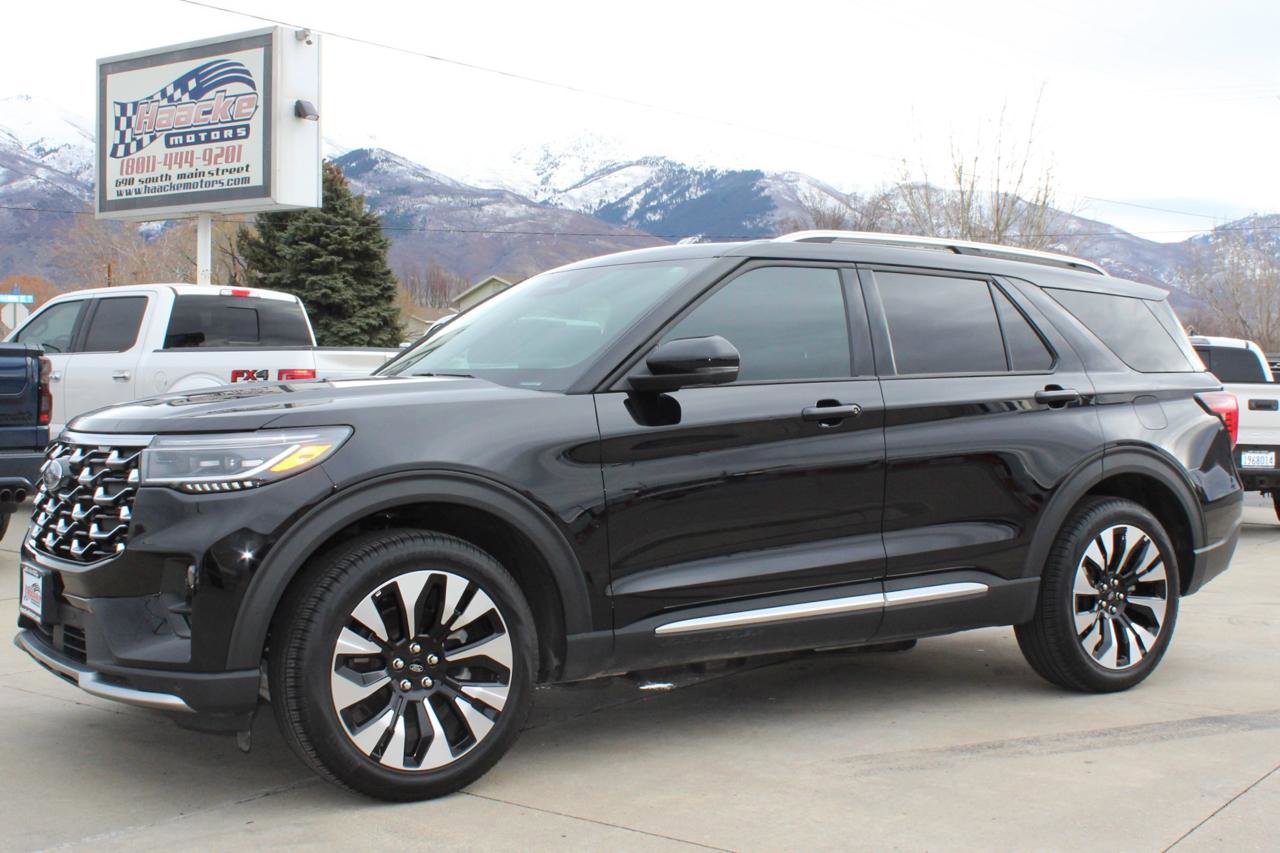 Used 2025 Ford Explorer Platinum w/ LUX Leather Package image 2