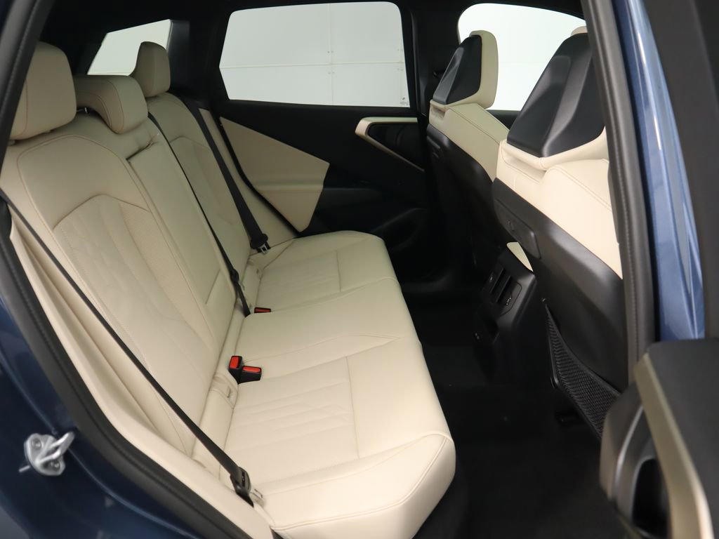 Certified 2025 BMW X3 xDrive30i w/ Premium Package image 24