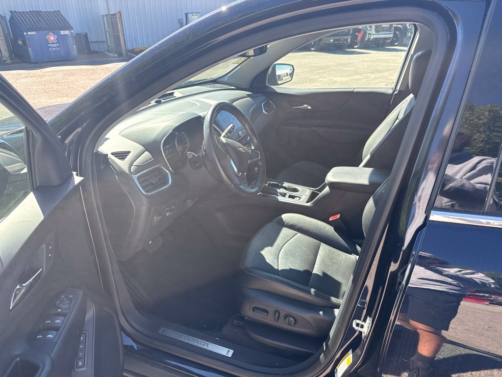 Used 2020 Chevrolet Equinox Premier AWD/4WD image 9