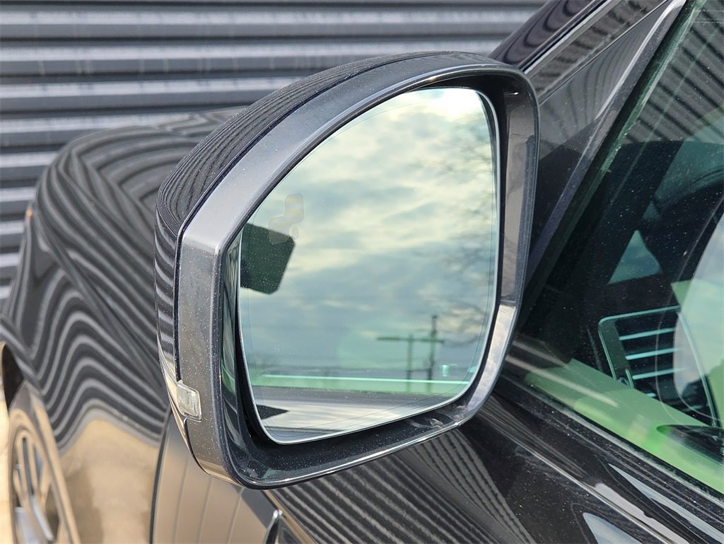 Used 2019 Land Rover Range Rover HSE image 29