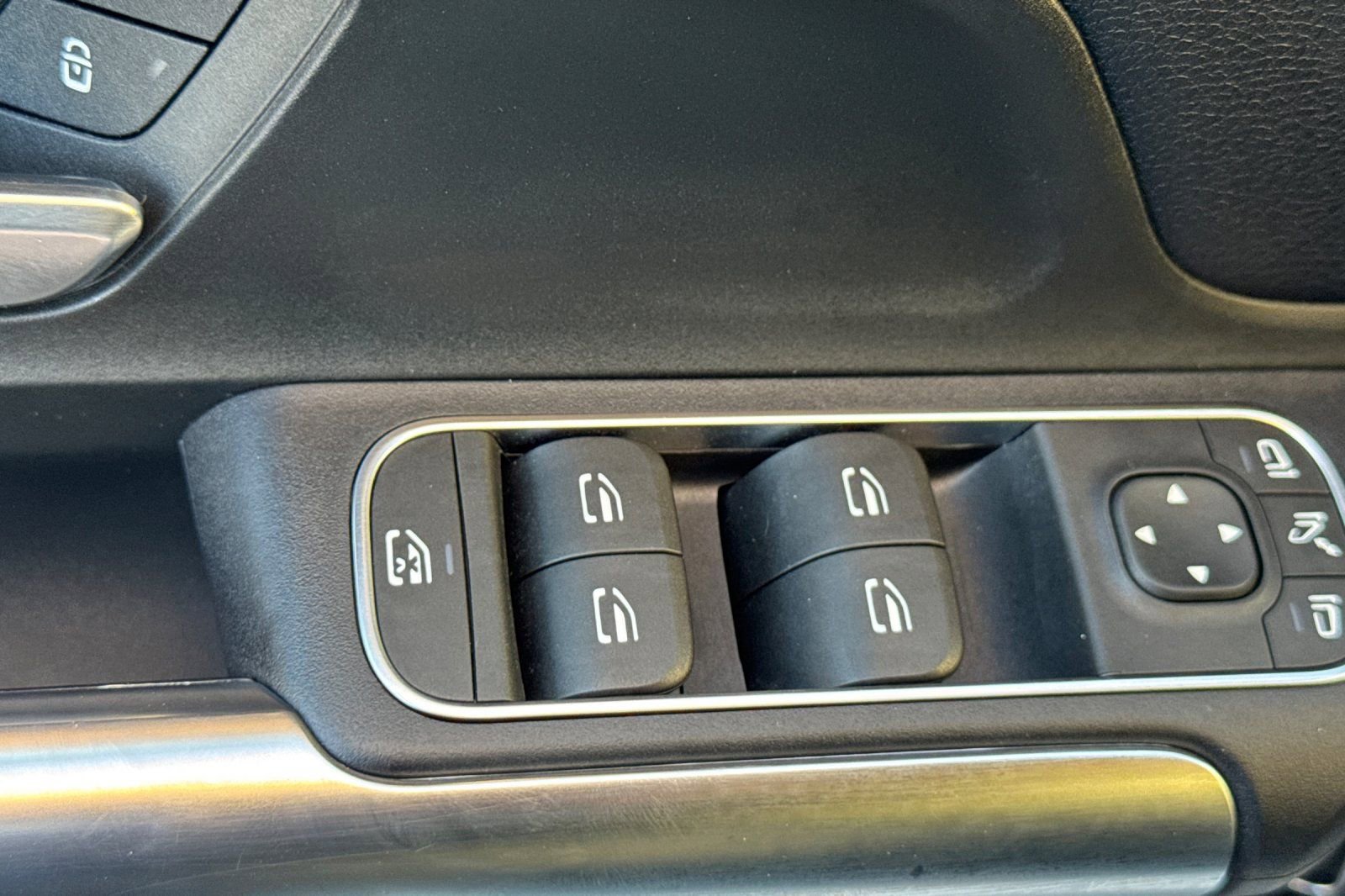 Certified 2022 Mercedes-Benz GLA 250 image 27