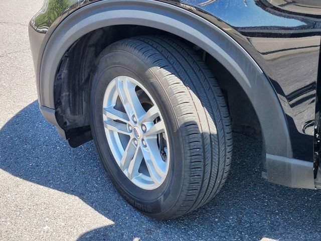 Certified 2022 Ford Explorer XLT w/ Class IV Trailer Tow Package AWD/4WD image 35