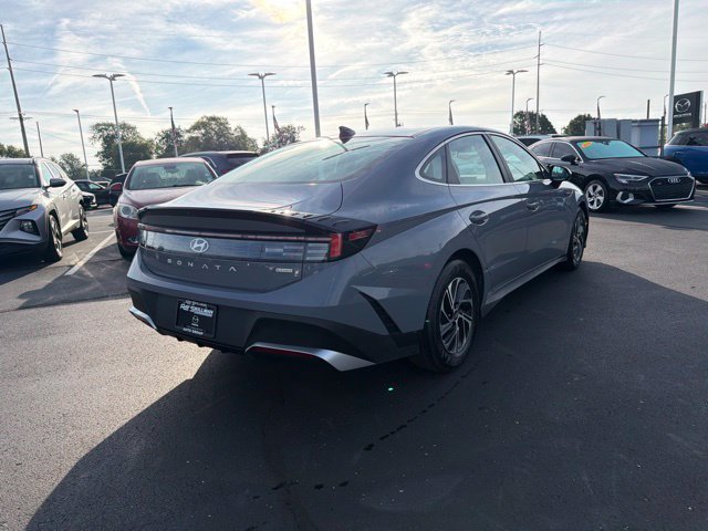Used 2026 Hyundai Sonata Blue FWD image 8