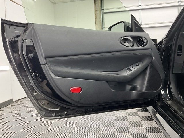 Used 2024 Nissan Z Sport w/ Floor Mat Package image 12