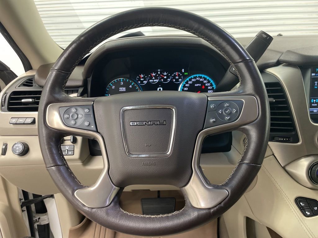 Used 2019 GMC Yukon XL Denali image 18