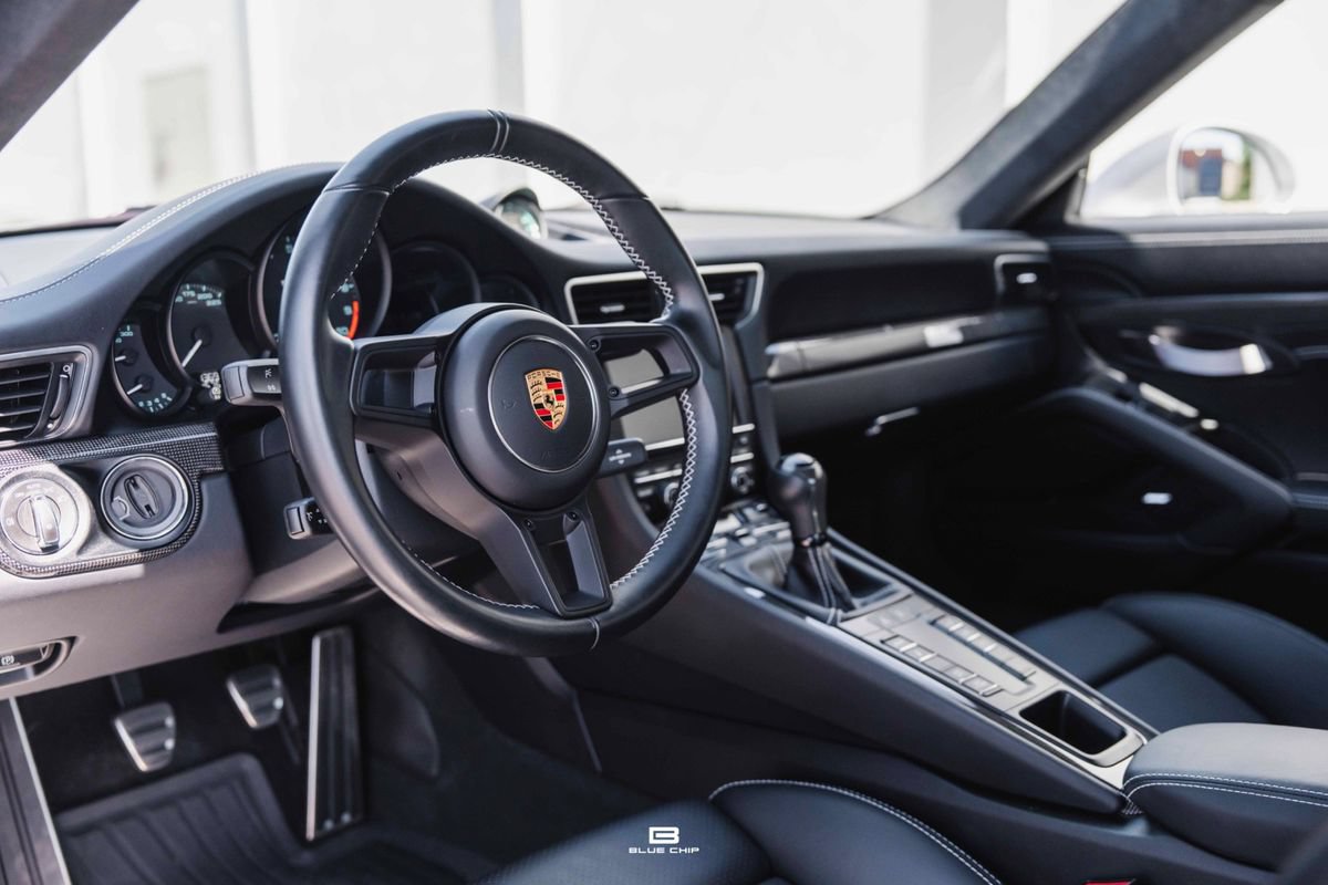 Used 2016 Porsche 911 R RWD image 33