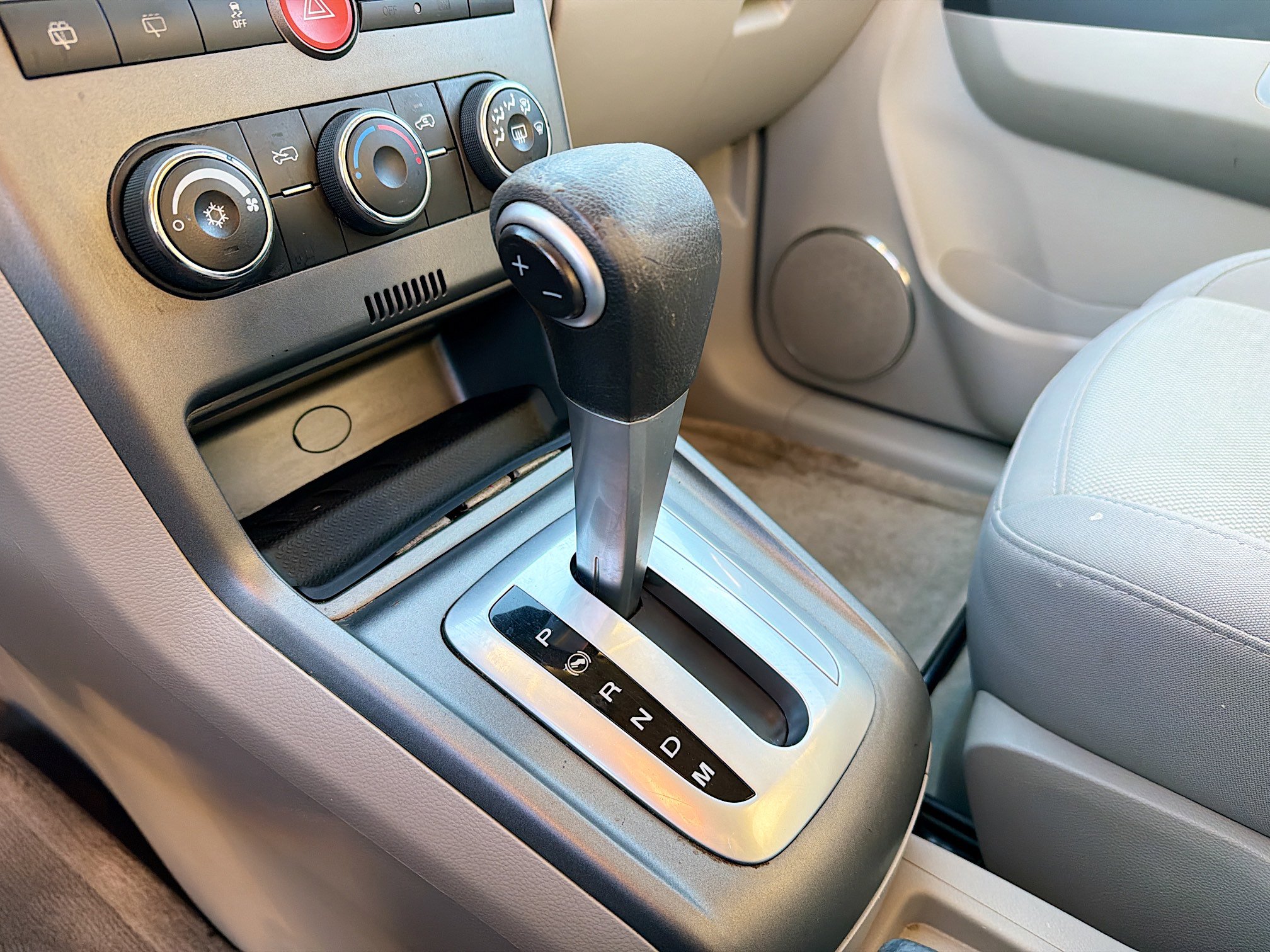 Used 2008 Saturn Vue XE image 6