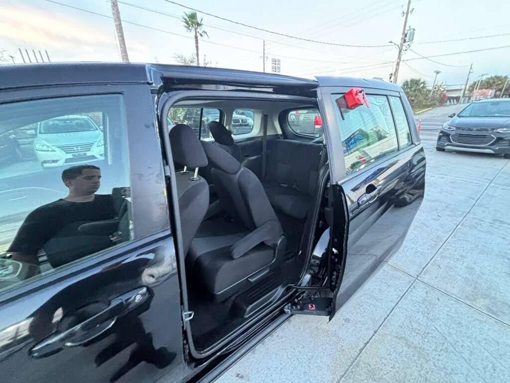 Used 2012 MAZDA MAZDA5 Sport FWD image 3