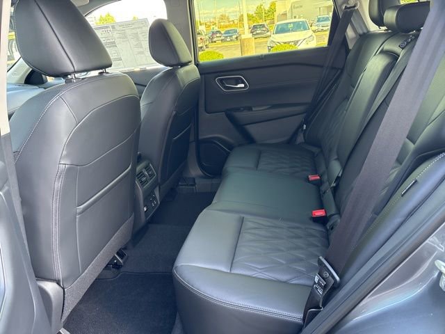 New 2026 Nissan Rogue Platinum w/ Platinum Premium Package image 13