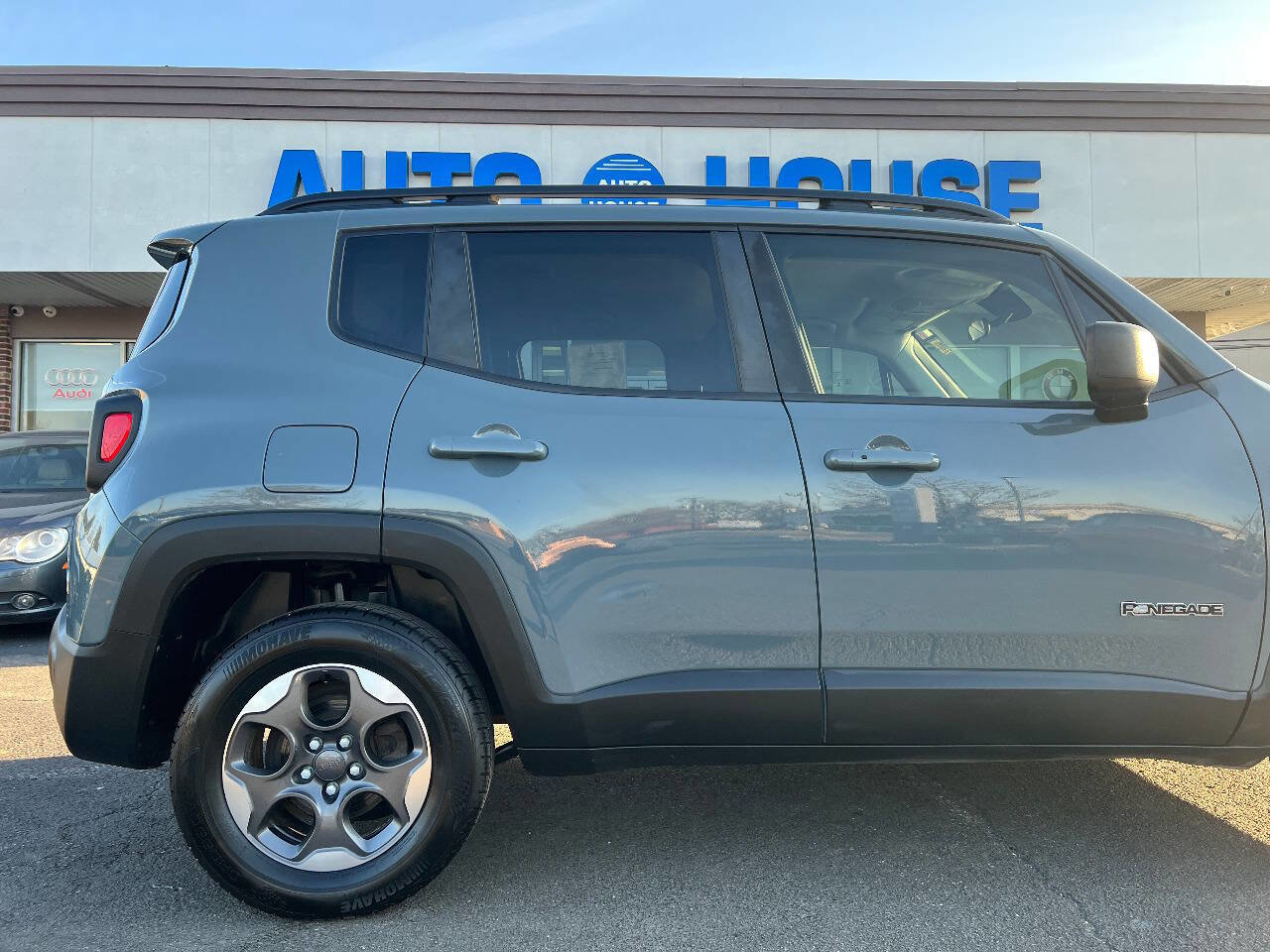 Used 2018 Jeep Renegade Sport w/ Power & Air Group AWD/4WD image 37