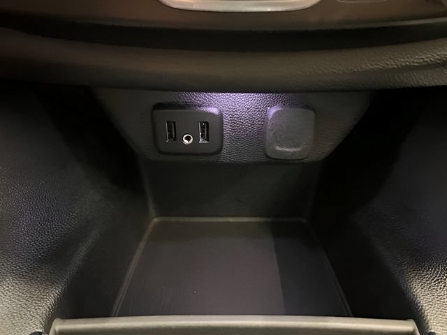 Used 2018 Chevrolet Traverse LT AWD/4WD image 28