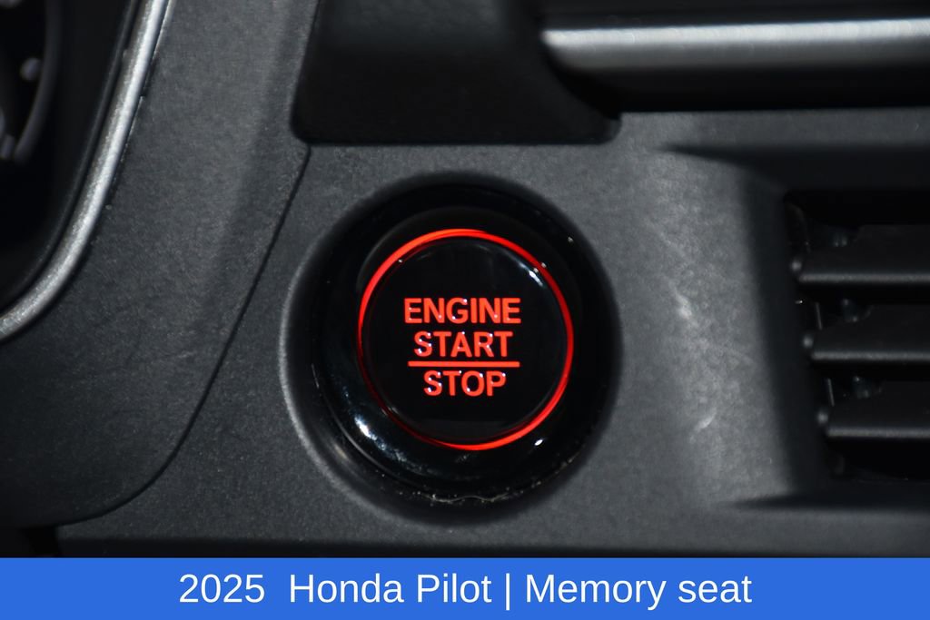 Used 2025 Honda Pilot Elite image 12