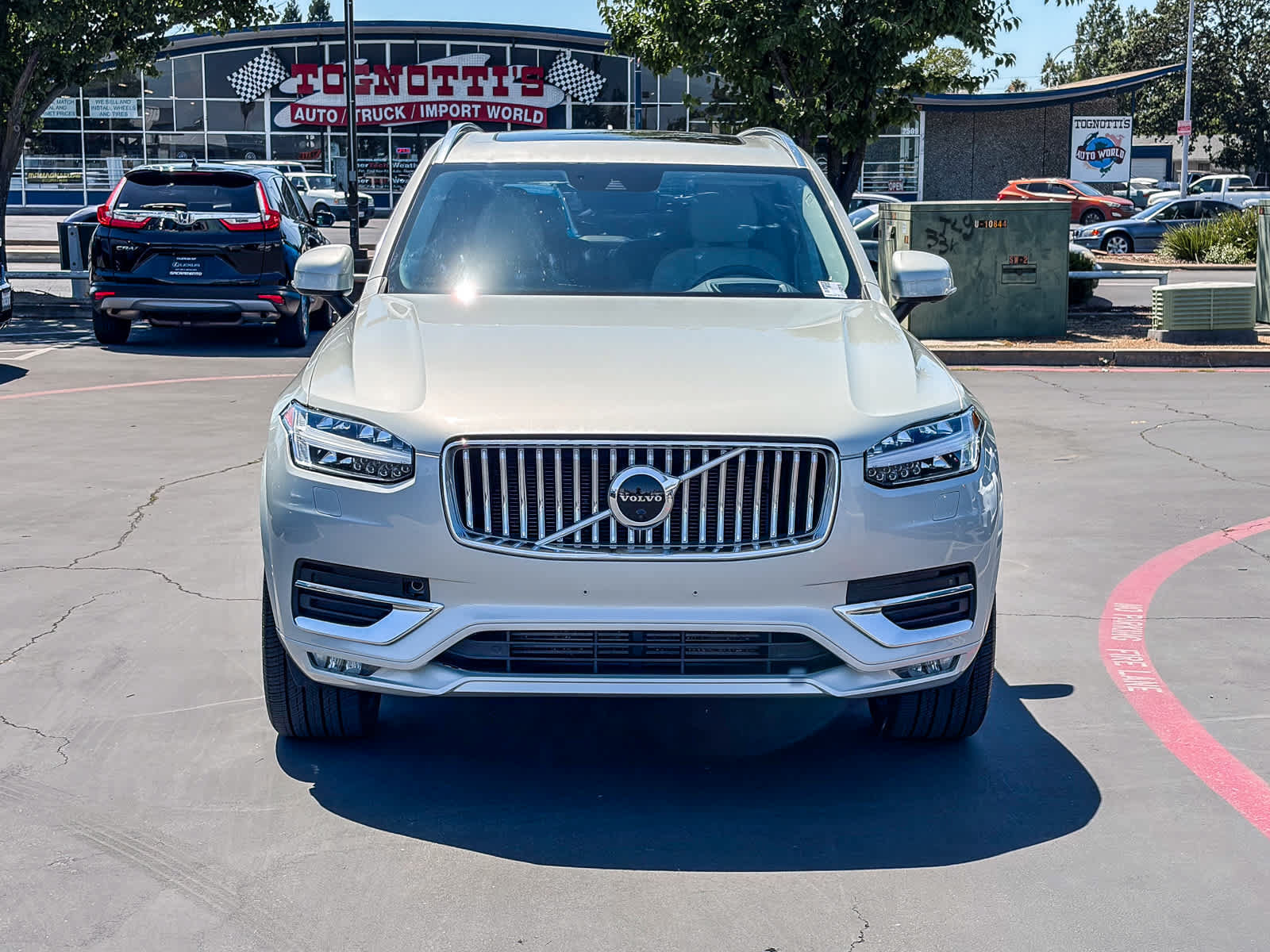 Used 2020 Volvo XC90 T6 Inscription w/ Protection Package Premier AWD/4WD image 6
