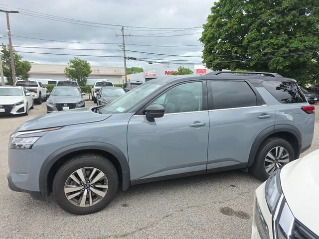 Used 2024 Nissan Pathfinder SL AWD/4WD video 2