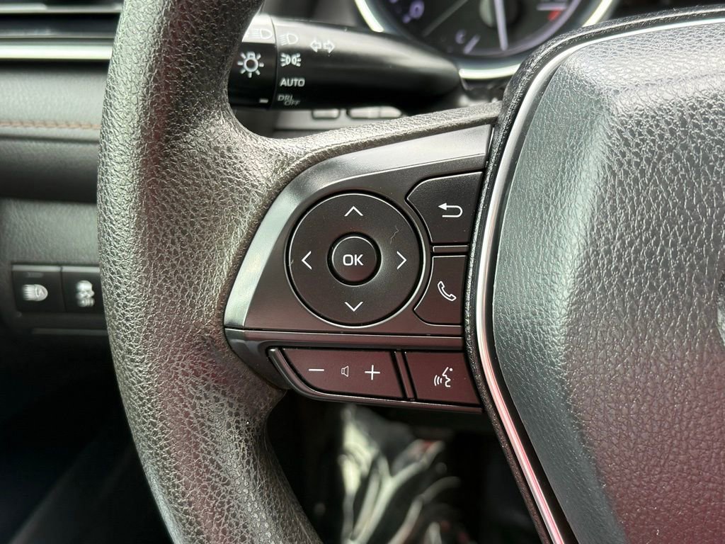 Used 2019 Toyota Camry LE FWD image 27