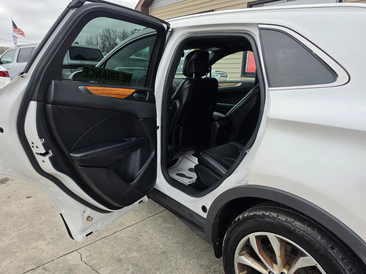 Used 2015 Lincoln MKC AWD w/ Equipment Group 102A Reserve image 9