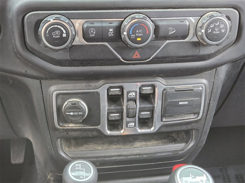 Used 2018 Jeep Wrangler Unlimited Sport S image 26