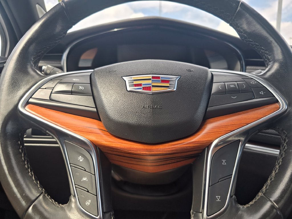 Used 2020 Cadillac XT5 Premium Luxury AWD/4WD image 27